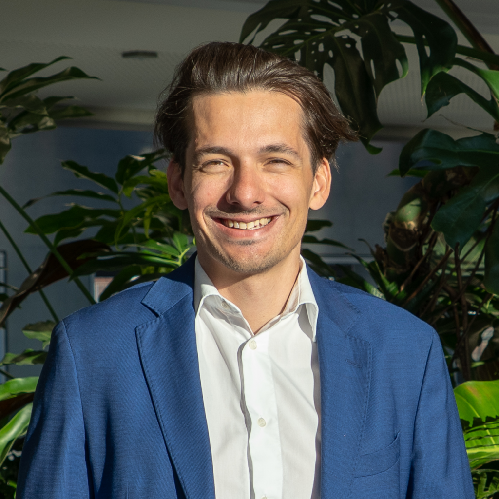 Alexis Lüthi, Data Engineer & Digital Solutions Manager at Schindler and a graduate of the MSc in Applied Information and Data Science at Lucerne University of Applied Sciences and Arts